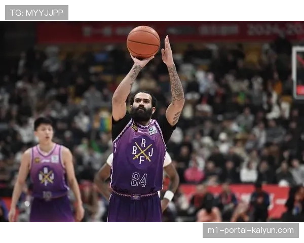 新疆大胜四川止连败 新外援格兰渐入佳境 新疆大胜四川止连败 新外援格兰渐入佳境